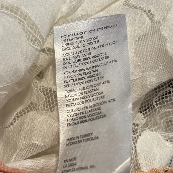 Anthropologie Cream Lace Dress with short sleeves. - Picture 11 of 11